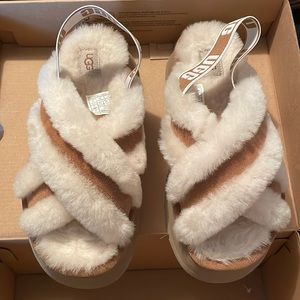 Women’s ugg slippers
